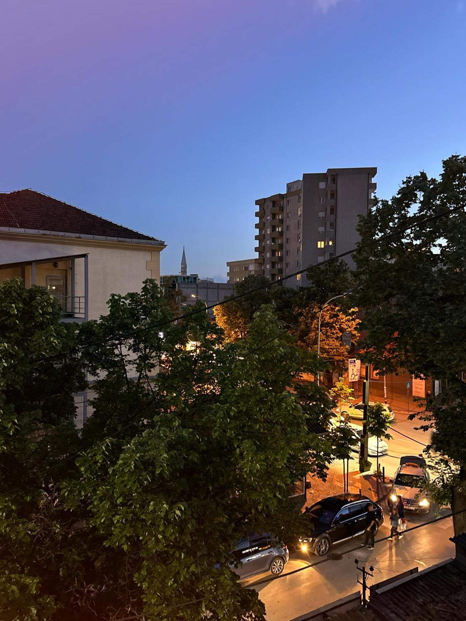 Old Bazaar Rooms Pristina Exterior photo